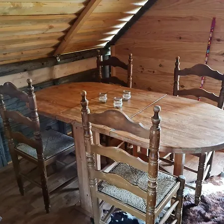 Lyxtält Trappeur 2 Avec Les Chiens De Traineaux Eyne